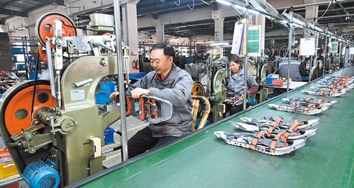 产业升级新动能 我县滑雪装备制造业与通讯设备融合发展焕发新活力